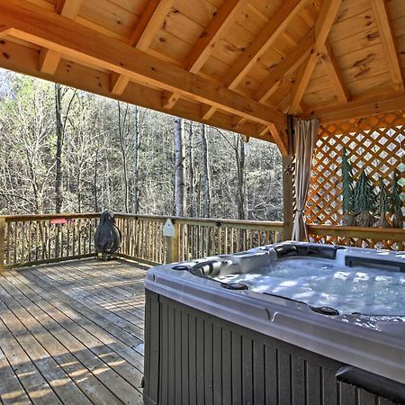 Tree Top Dream Cabin With Hot Tub In Gatlinburg! Villa Kültér fotó